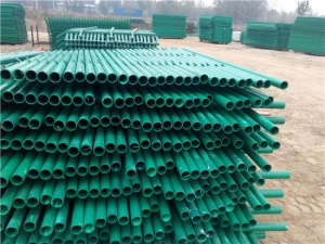 双边丝护栏网圆立柱11